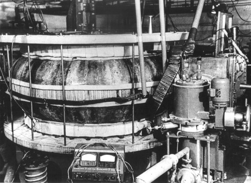 Tokamak T-1